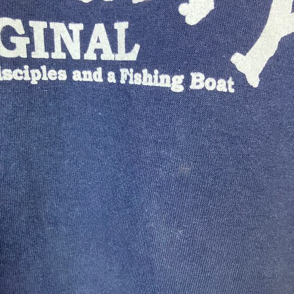 Vintage Old Navy One Savior, Twelve Disciples, & A Fishing Boat Jesus T-shirt - Picture 7 of 8